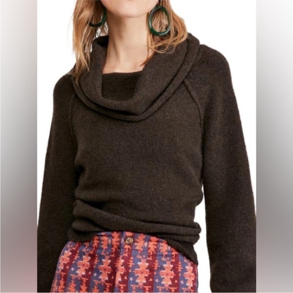 Free People Echo Beach Pullover Sweater in Brown Size Medium